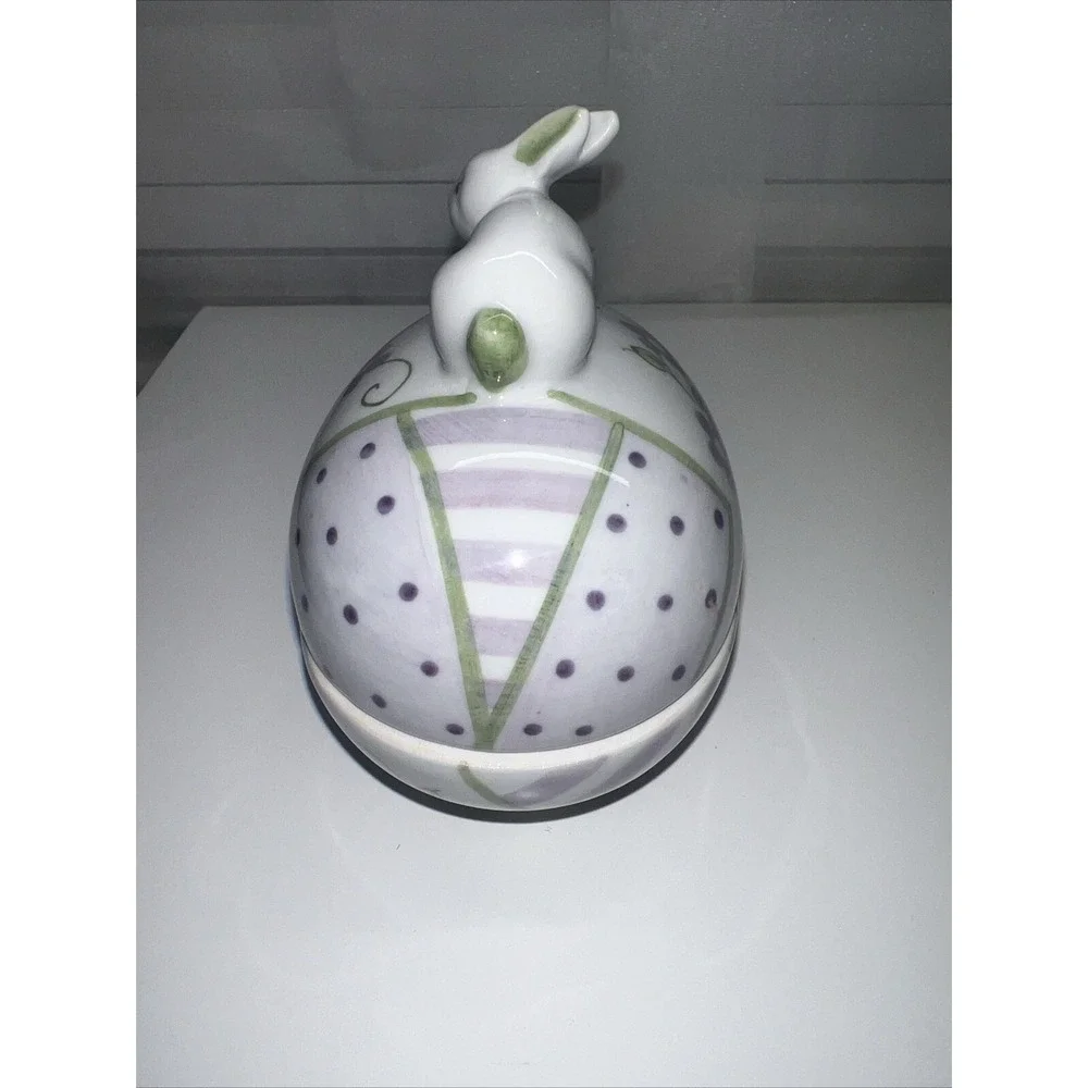 2 Piece Hand painted‎ Rabbit & Pansies Flower Trinket Dish w/ Lid
